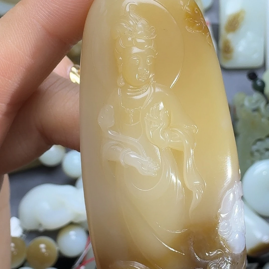 和田玉颈饰未镶嵌