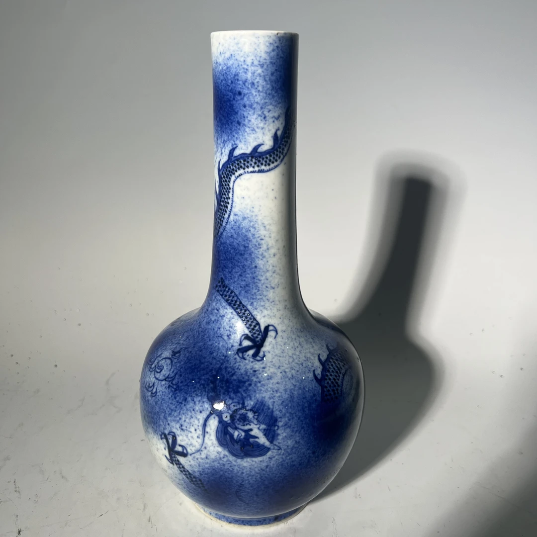 Q-清晚期 青花吹釉云龙纹天球瓶 口径3.6 高度24