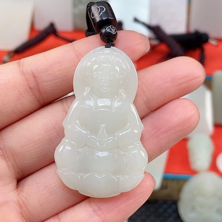 【闪购商品】颈饰9K金镶嵌和田玉