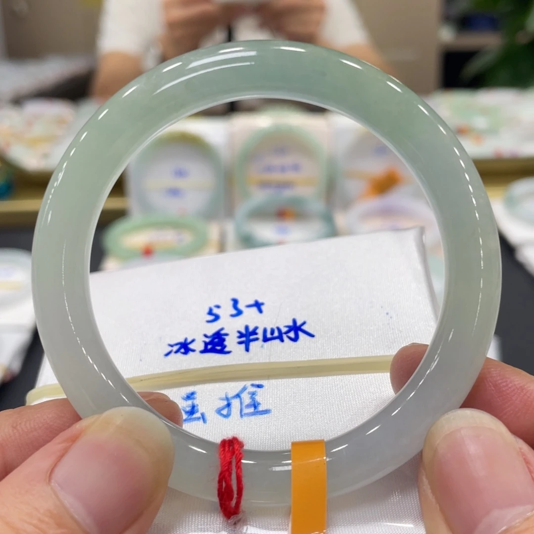 翡翠未镶嵌手镯翡翠手镯