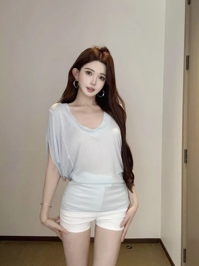 Yucii  天丝慵懒风V领短袖T女春针织蝙蝠袖罩衫