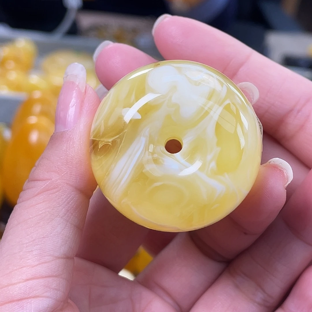 琥珀未镶嵌裸石h40