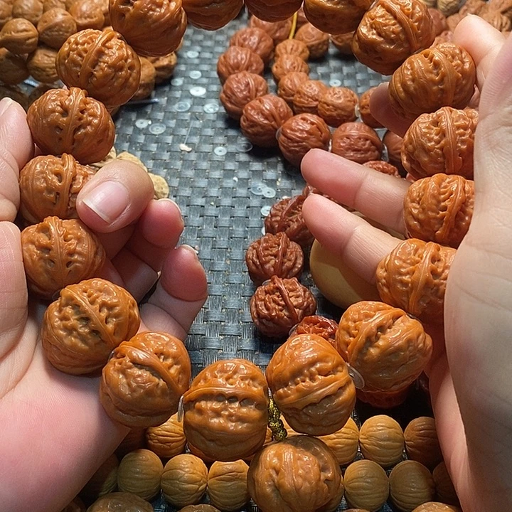 我***哥手串文玩核桃粗筋磨盘