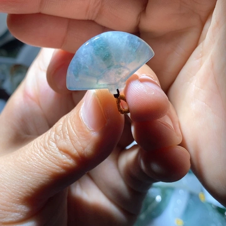翡翠颈饰未镶嵌好