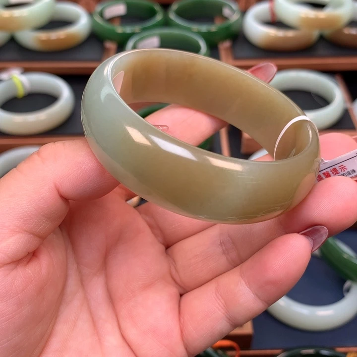 和田玉5758圈口未镶嵌