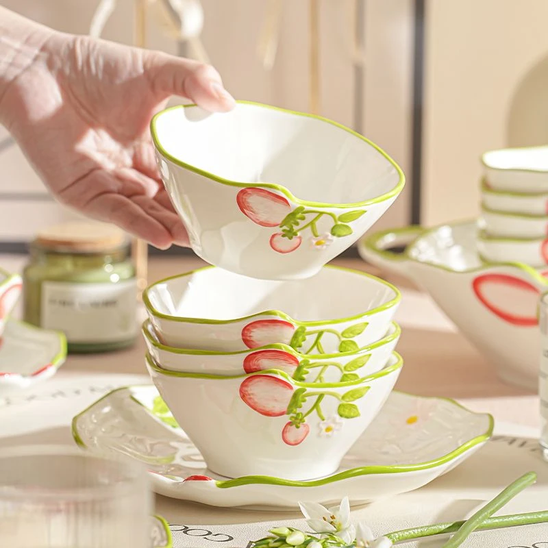 草莓乐园陶瓷碗家用饭碗餐具汤碗面碗高颜值泡面碗个人专用酸奶碗