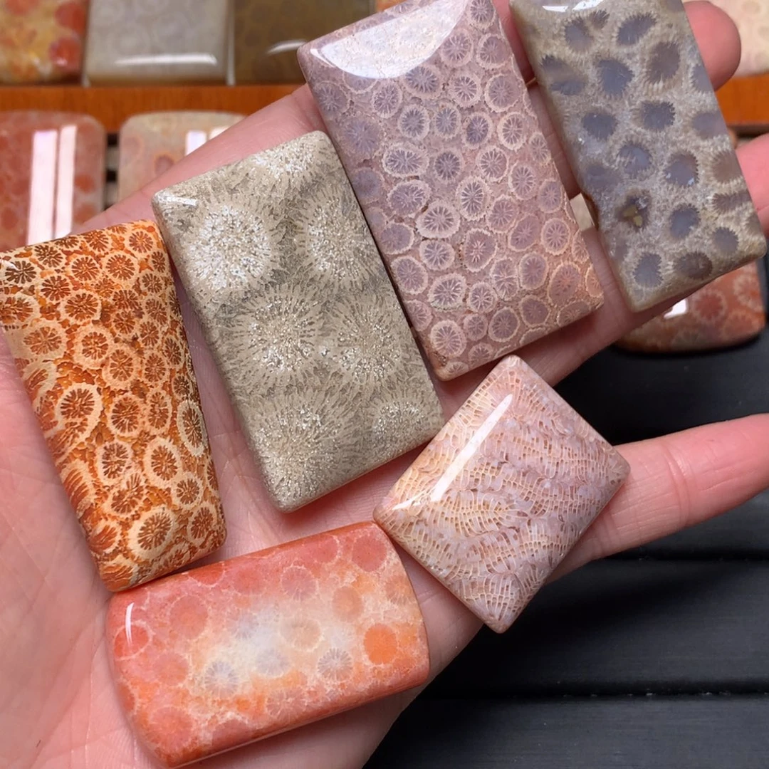 Y****硅化玉未镶嵌吊坠无事牌手排平安扣