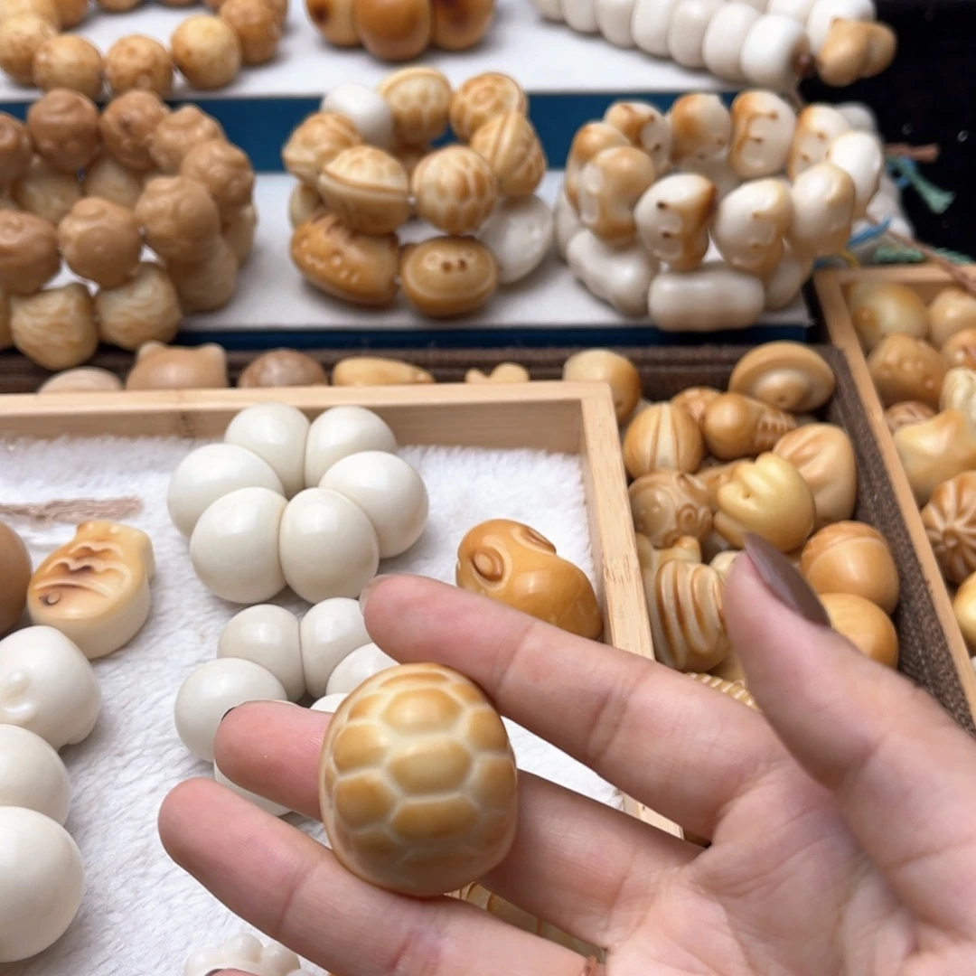 ****.吊坠菩提根/象牙果