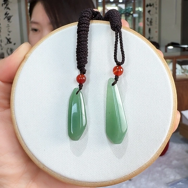 密玉（石英质玉）未镶嵌颈饰