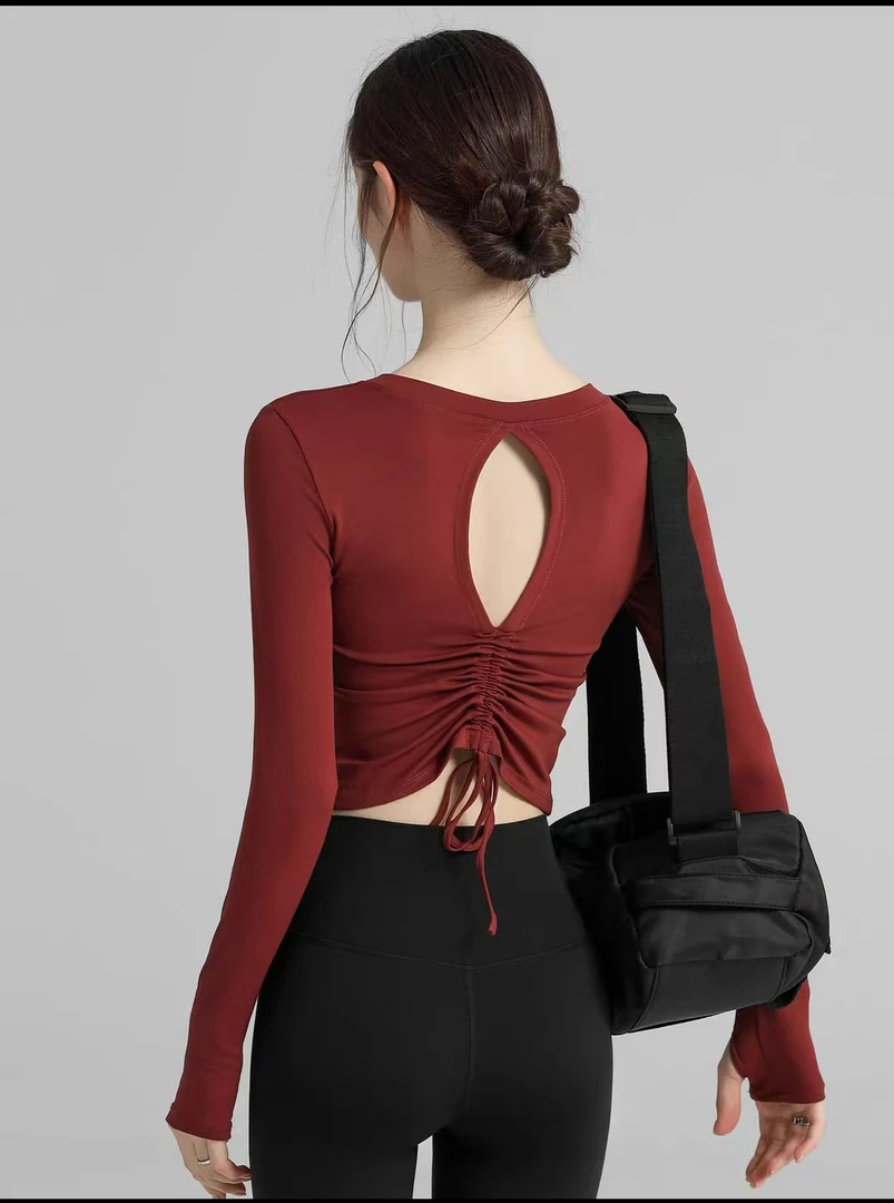 显瘦时尚健身服跑步服（偶有微瑕，介意勿拍，no退换）