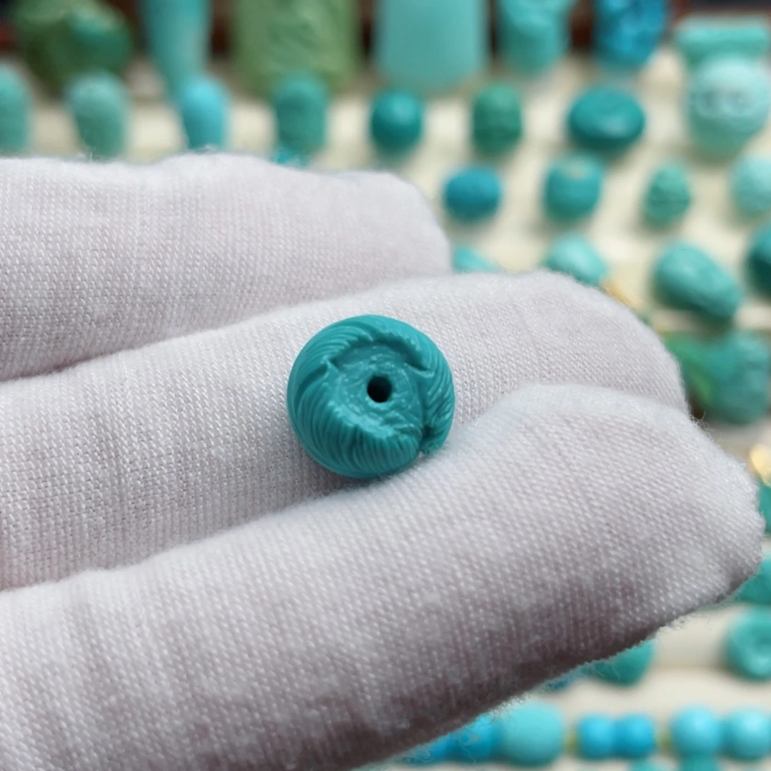 未镶嵌绿松石珠宝奇石