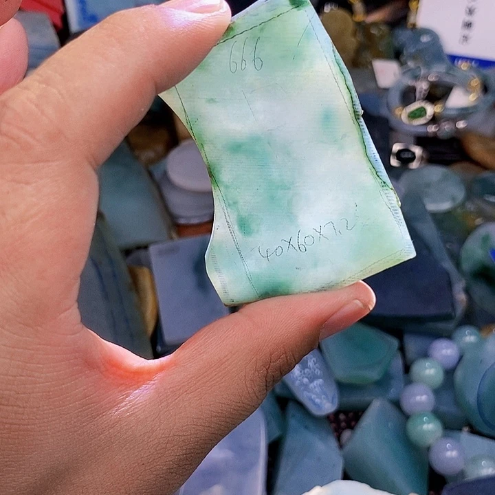未镶嵌定制翡翠翡翠