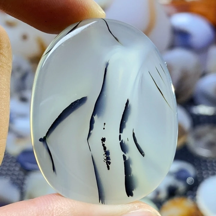 玛瑙/玉髓未镶嵌珠宝半成品