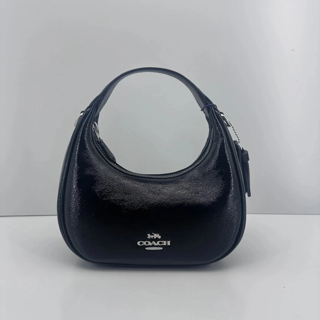 99新 COACH/蔻驰 carmen20黑色腋下包20*11*7cmE060502