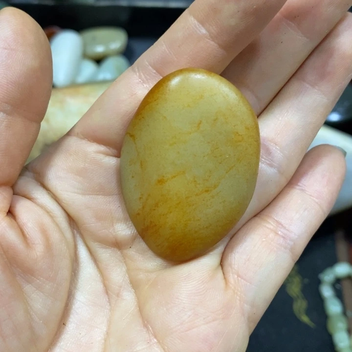 未镶嵌和田玉（糖玉）挂件