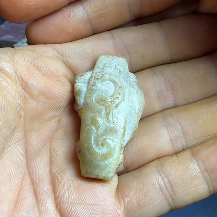 风***洛未镶嵌和田玉挂件