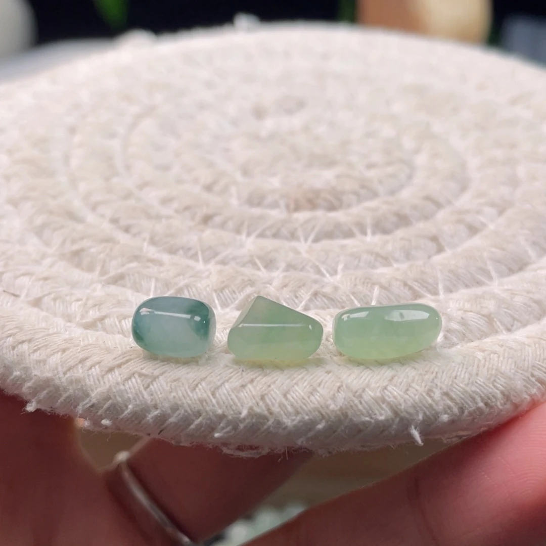 散珠翡翠天然缅甸翡翠a货随形，单颗价格可选