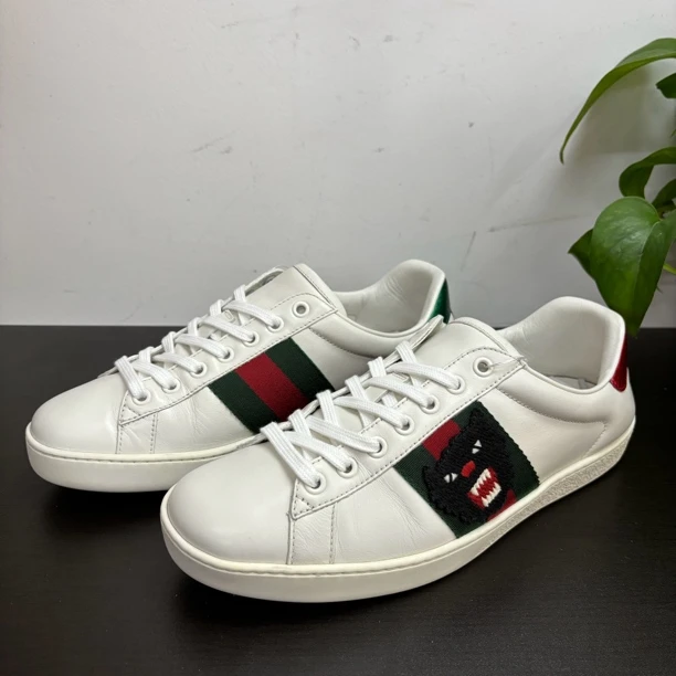 95新 GUCCI/古驰 39欧码豹子刺绣老花花卉板鞋/时尚/百搭