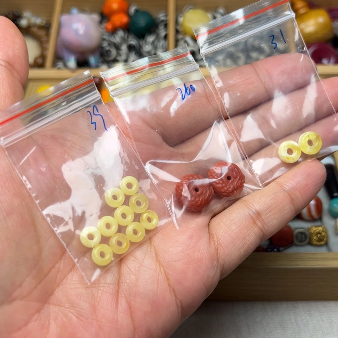 蜜蜡裸石未镶嵌差***生多样性一起发