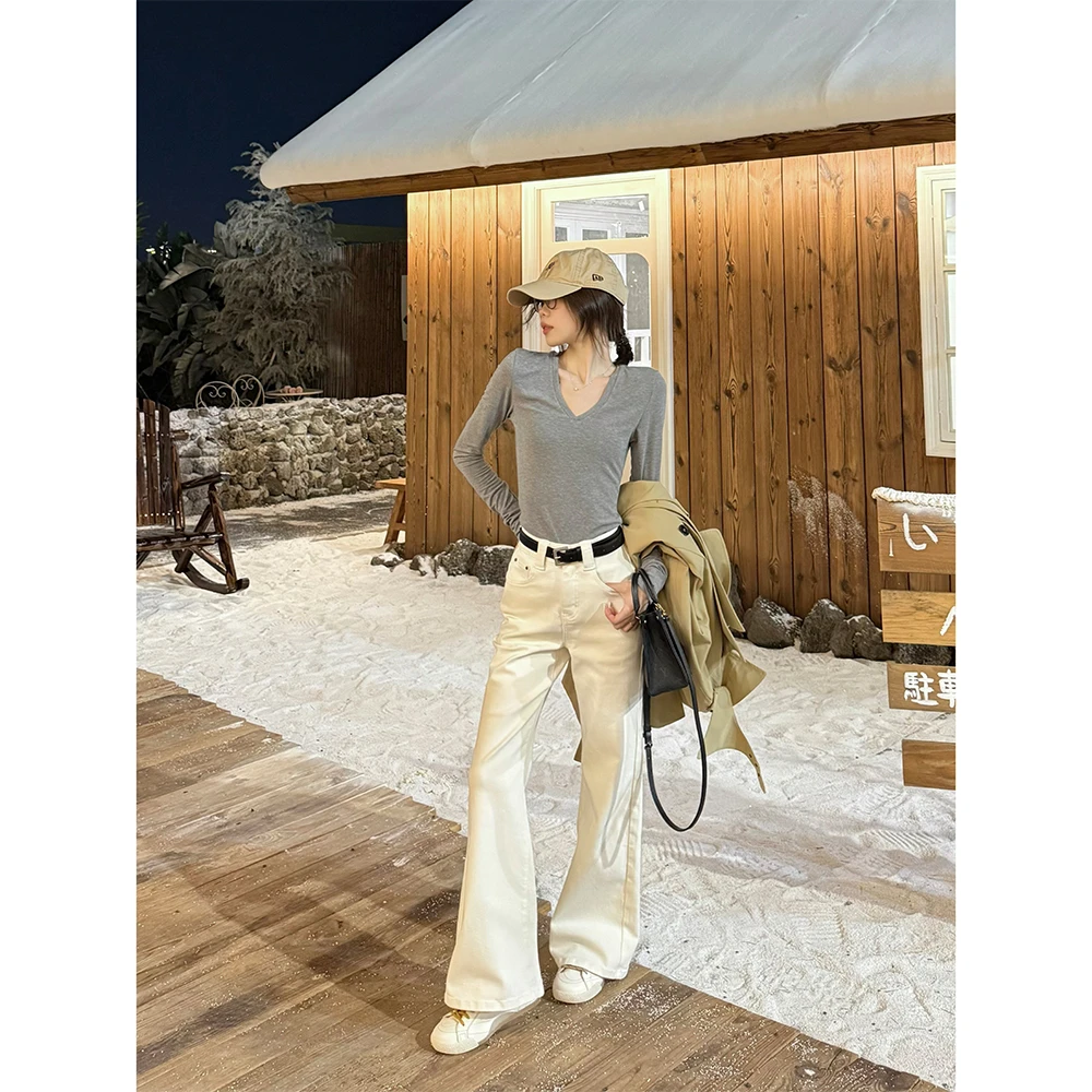 王家有鱼不贴腿杏色微喇牛仔裤女2025秋季新款显瘦气质百搭裤子女