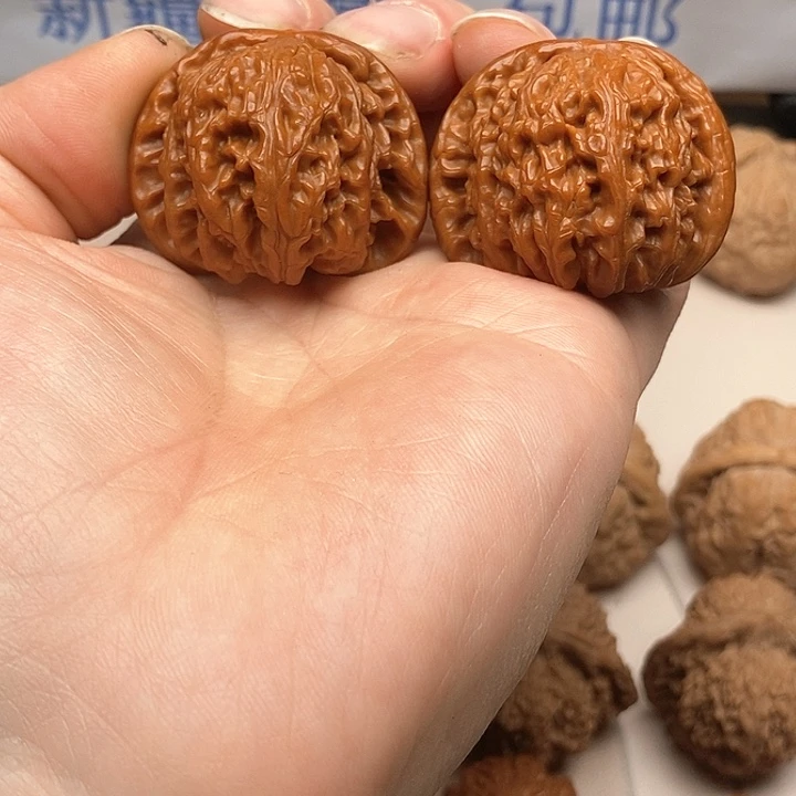 文玩核桃吊坠無****号核桃