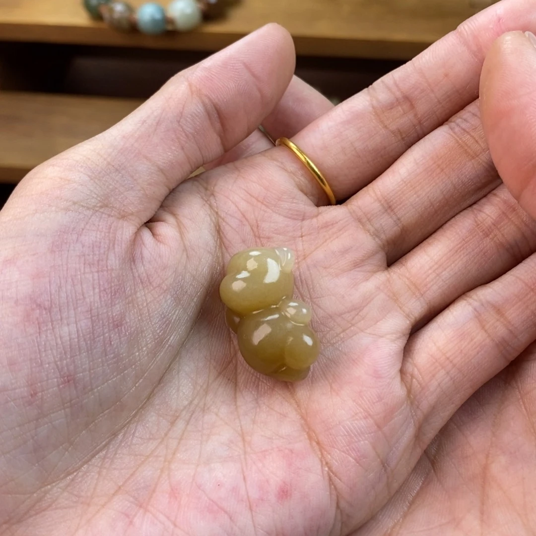 爱***然和田玉未镶嵌颈饰