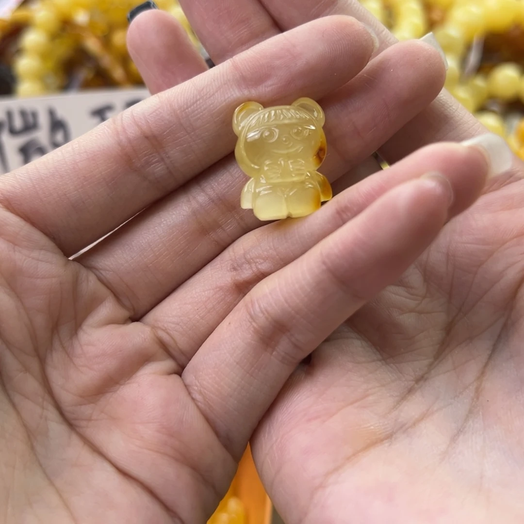 琥珀珠宝奇石未镶嵌