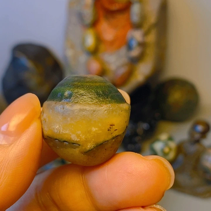 石材外蒙眼睛原石瑕疵不接受退换