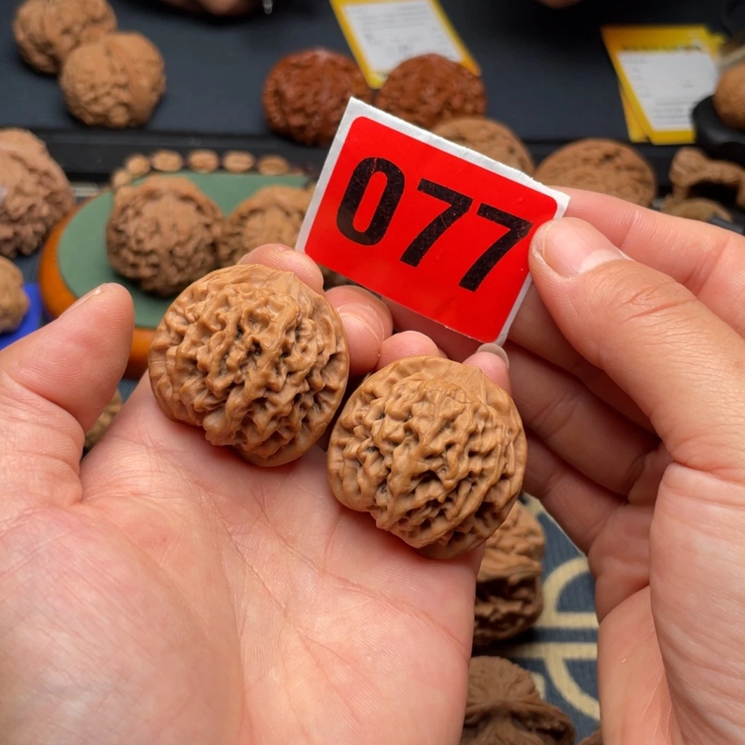 把件文玩核桃34全品秦闷077号