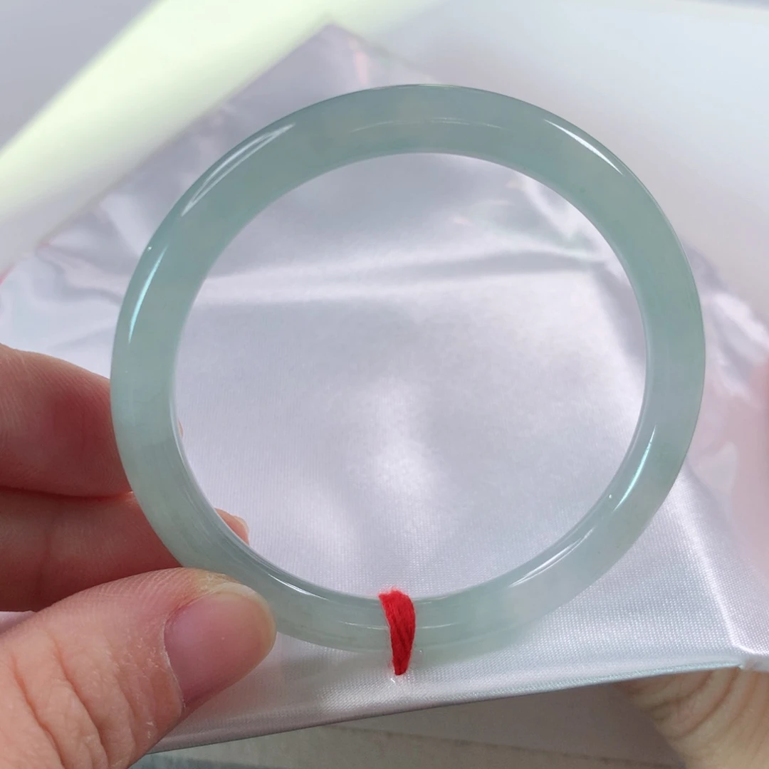 未镶嵌手镯（圆镯）翡翠冰透起荧光叮当镯242