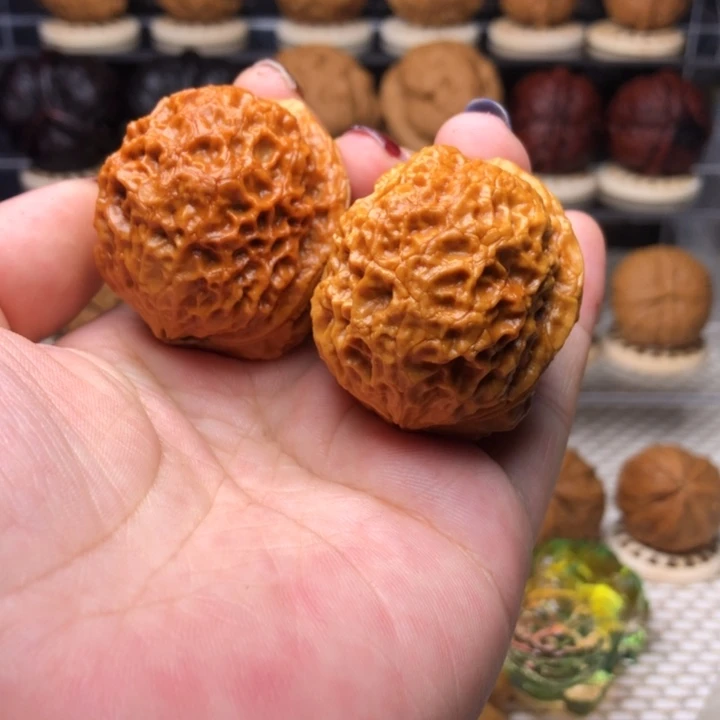 文玩核桃把件20芙蓉绣球41尺