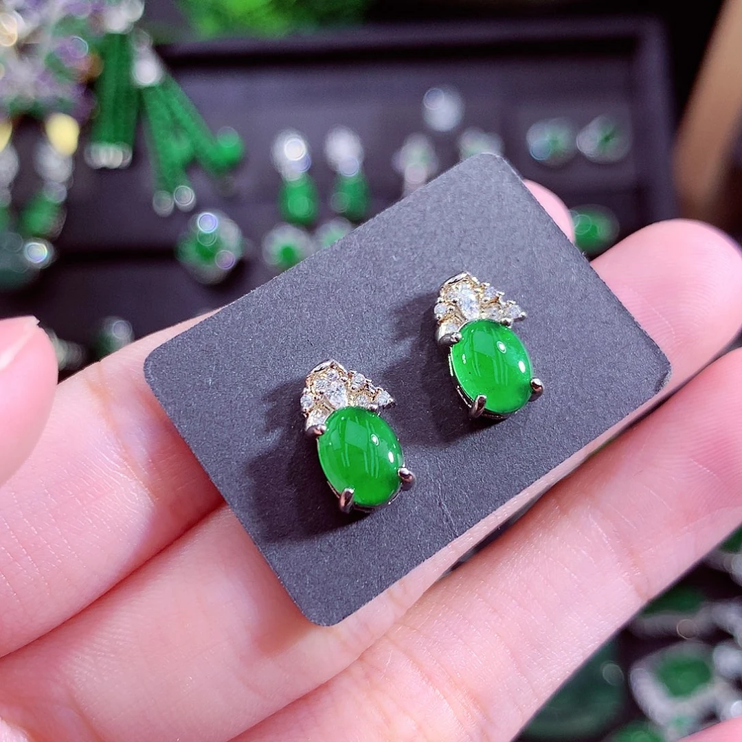 颈饰未镶嵌翡翠天然