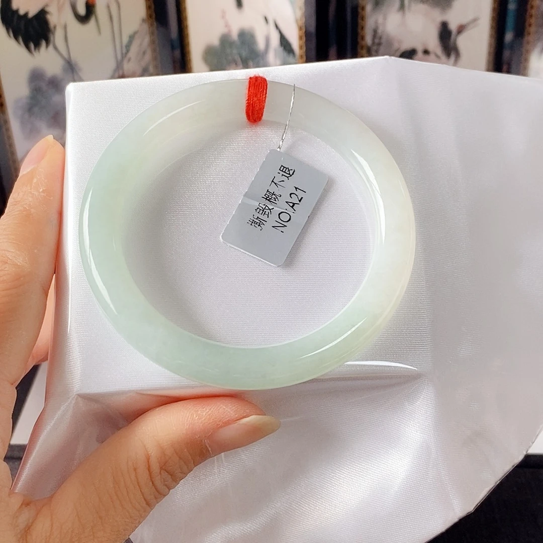 翡翠未镶嵌手镯手镯