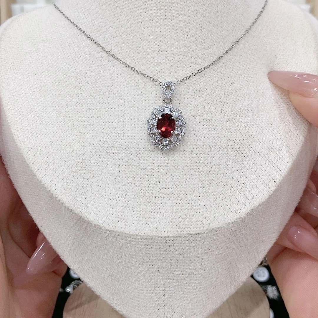 可***儿银S925镶嵌套链石榴石