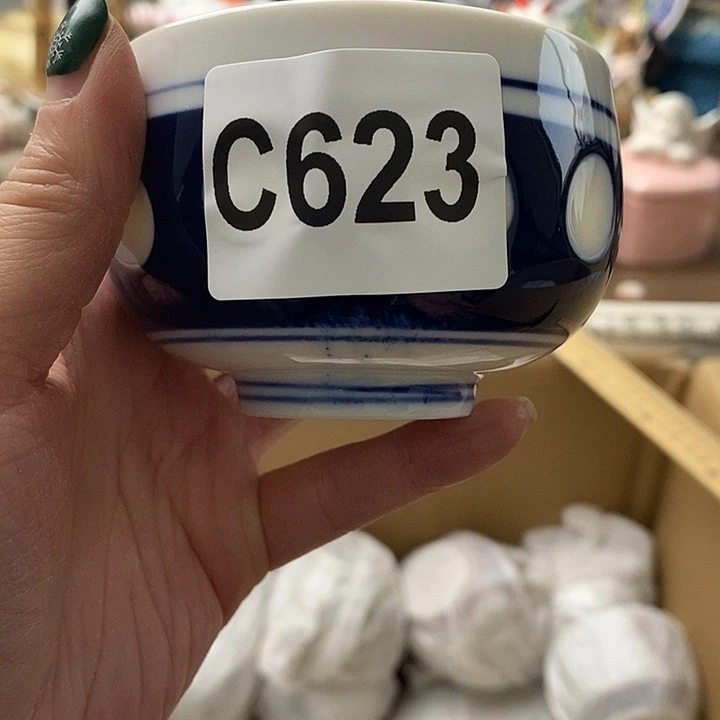 紫砂茶杯听**花我们都在努力地做个优秀