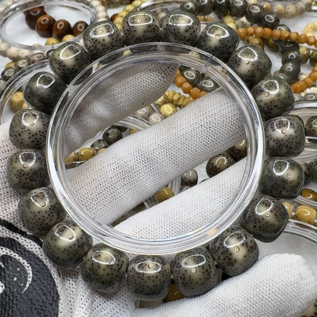 星月菩提吊坠ʐ****࿐12黑冰