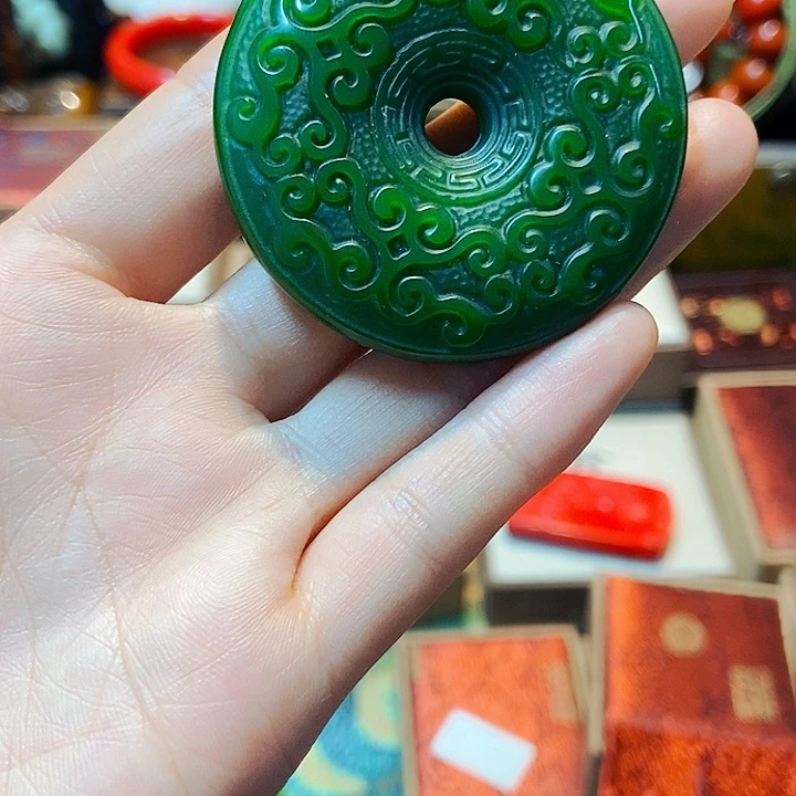 和田玉（碧玉）颈饰未镶嵌