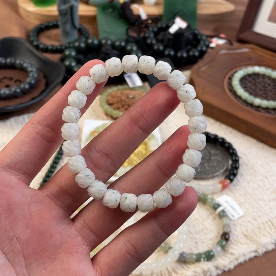 未镶嵌手串和田玉