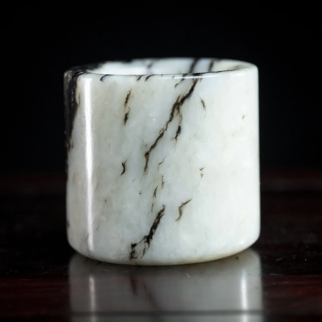 明代和田玉素扳指