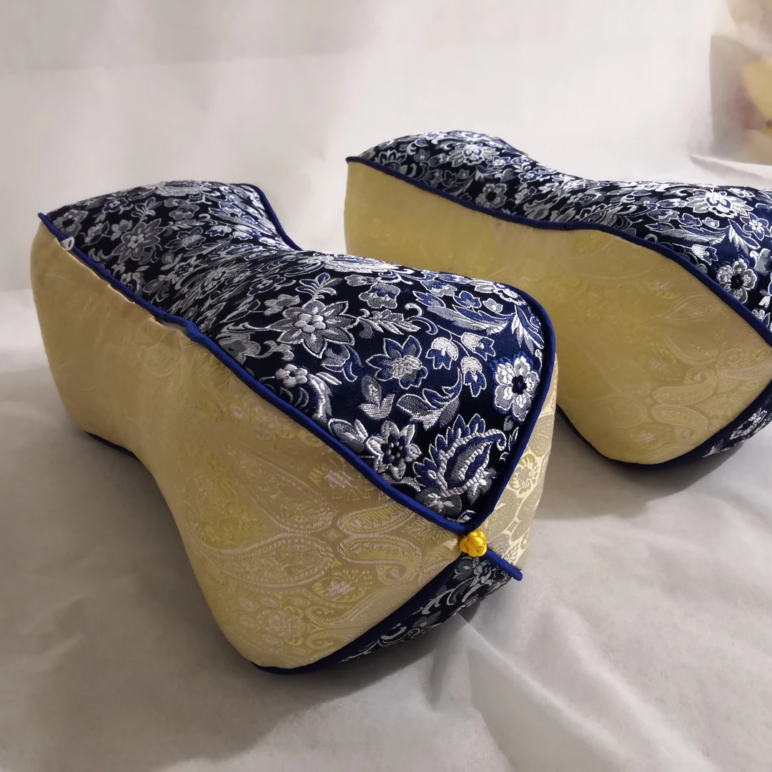 中式抱枕花生枕织缎颈椎枕古典小手枕中国风腰枕办公室午睡枕头