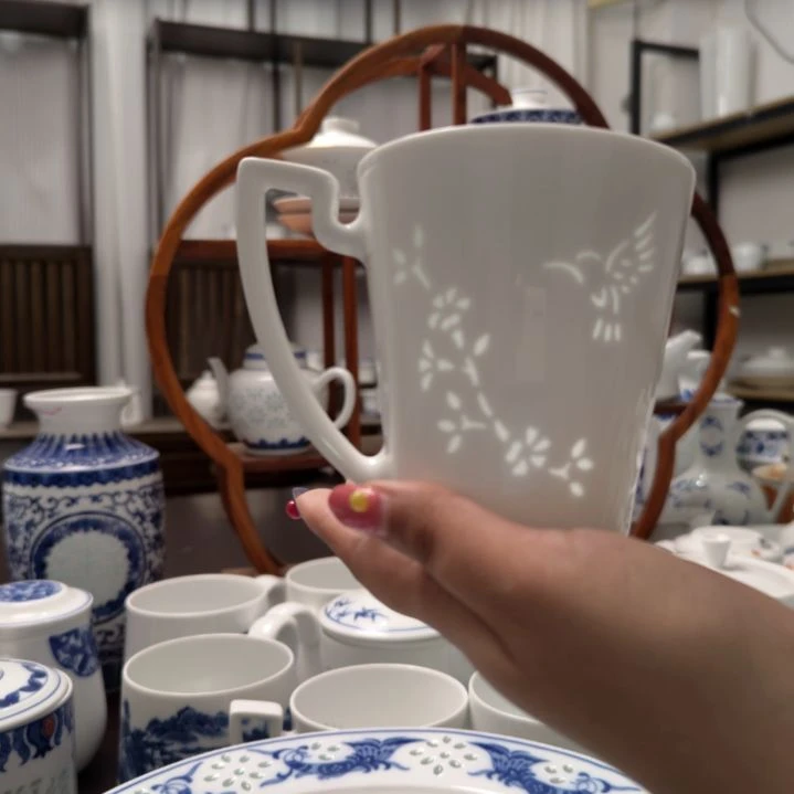 青花瓷翠影马克杯一个