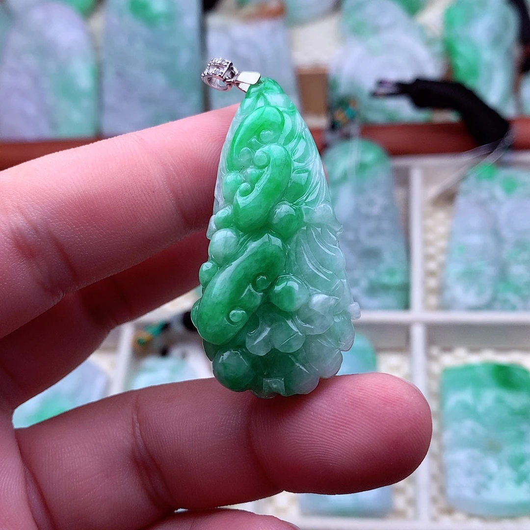 翡翠未镶嵌吊坠(不含链)