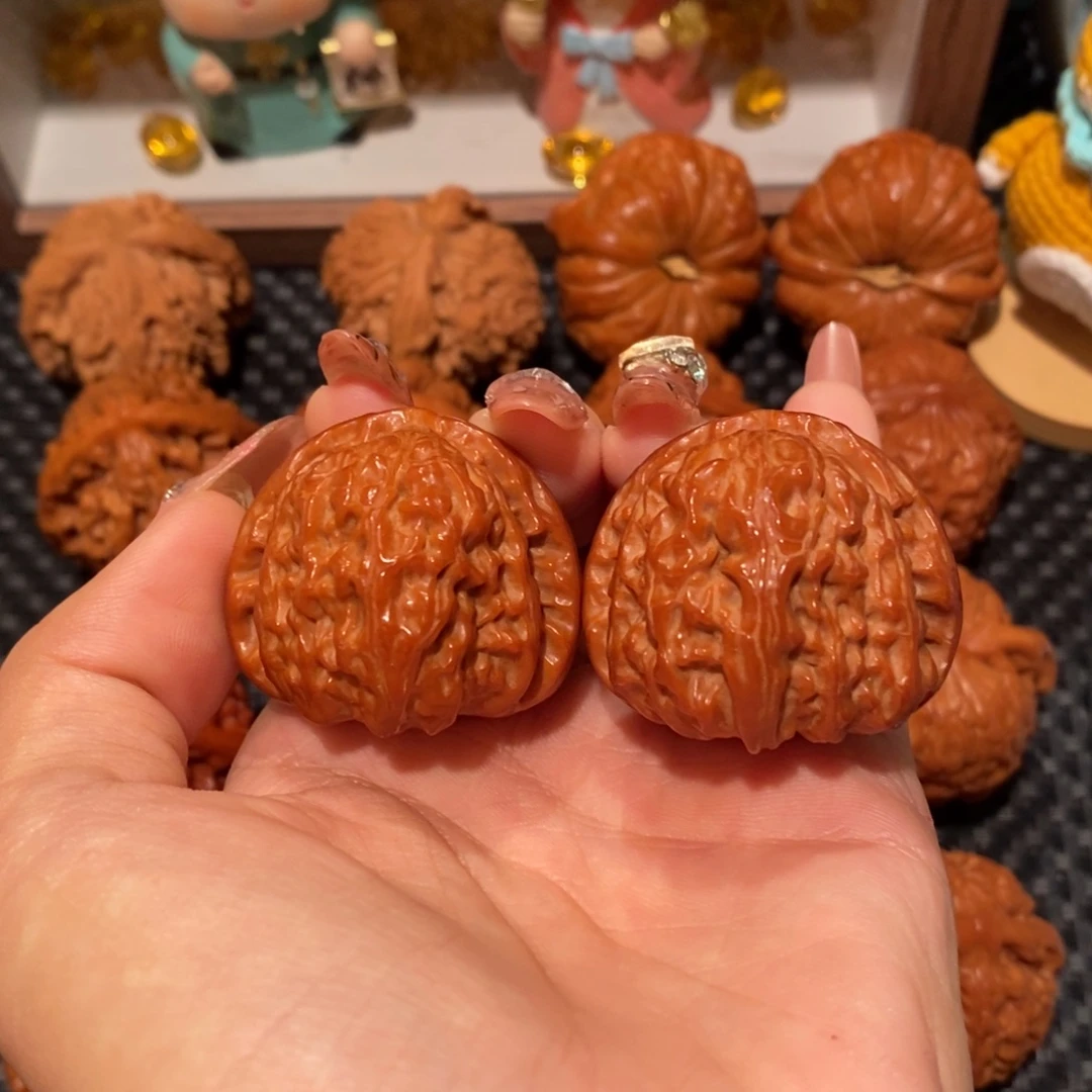 桃核吊坠37白狮子，0469