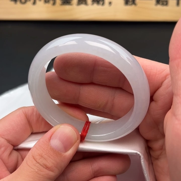 翡翠未镶嵌手镯-2