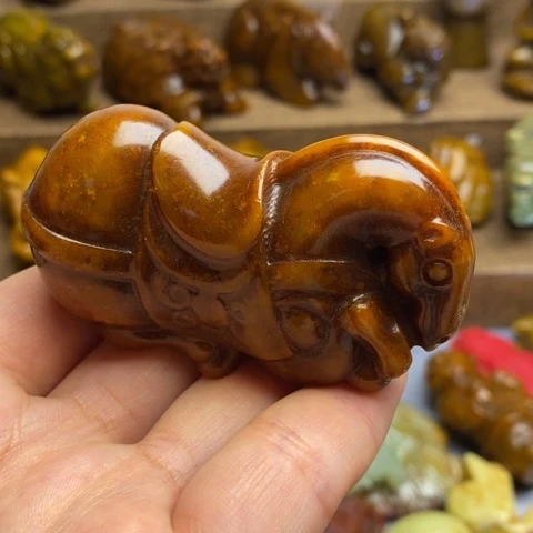 蛇纹石玉未镶嵌颈饰81