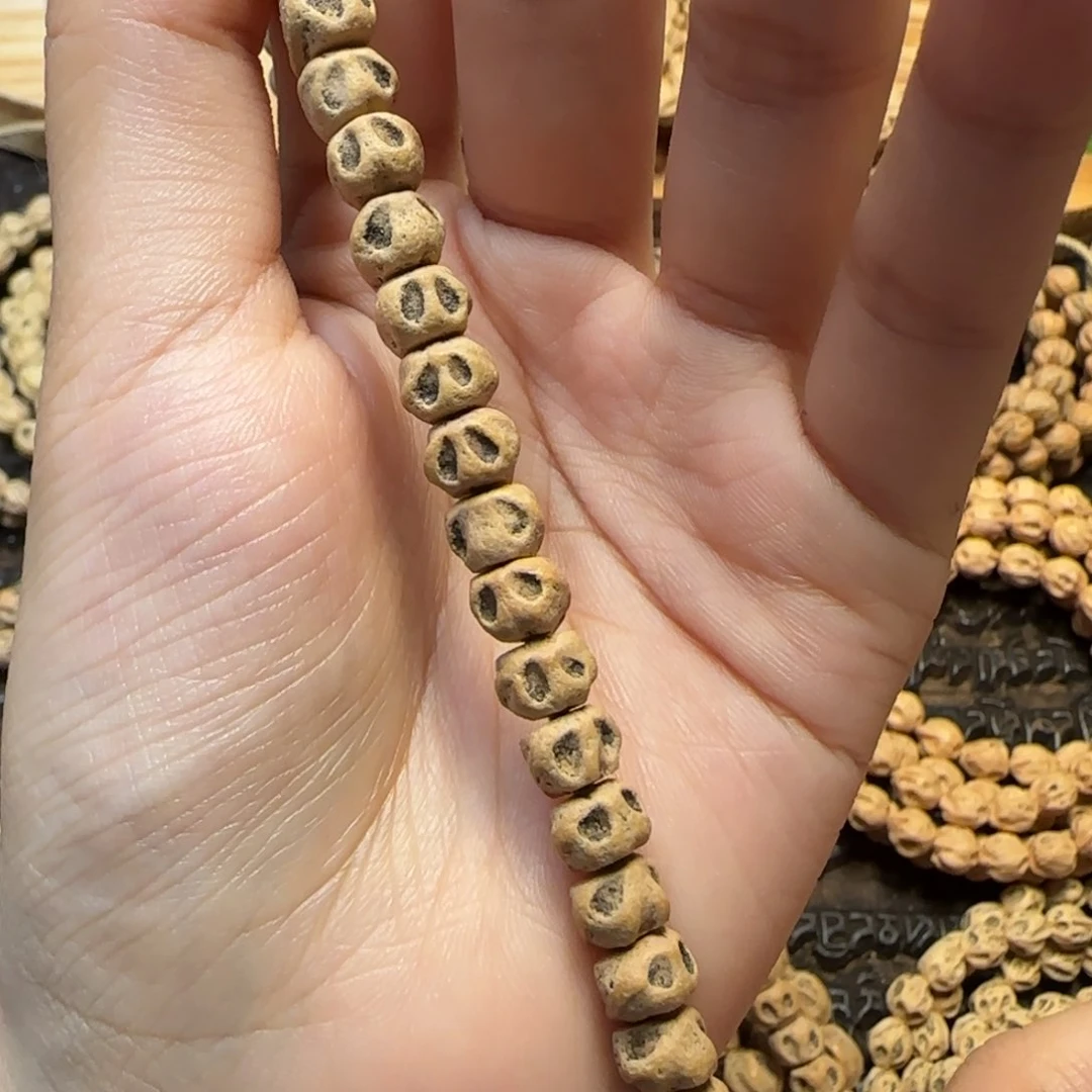 柏香籽/百香籽吊坠小**！