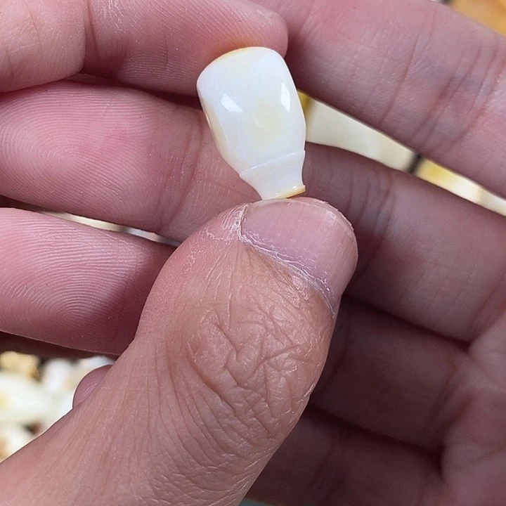 琥珀未镶嵌裸石我