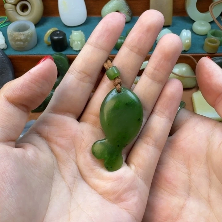 颈饰未镶嵌和田玉