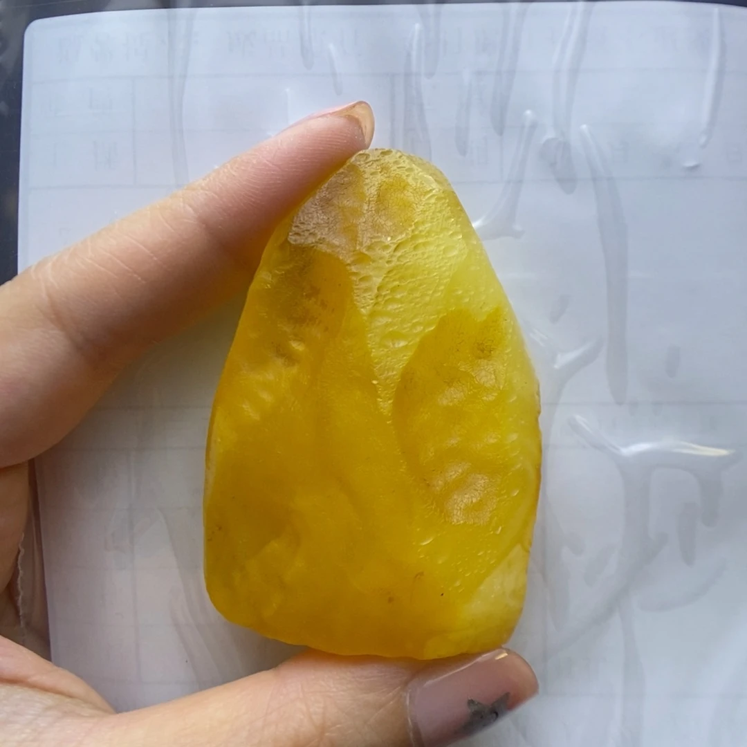 定制蜜蜡未镶嵌果***。郎
