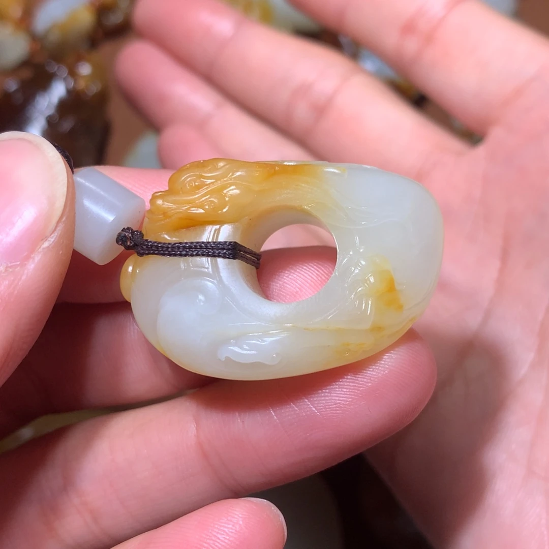 南***堂和田玉未镶嵌挂件龙腾